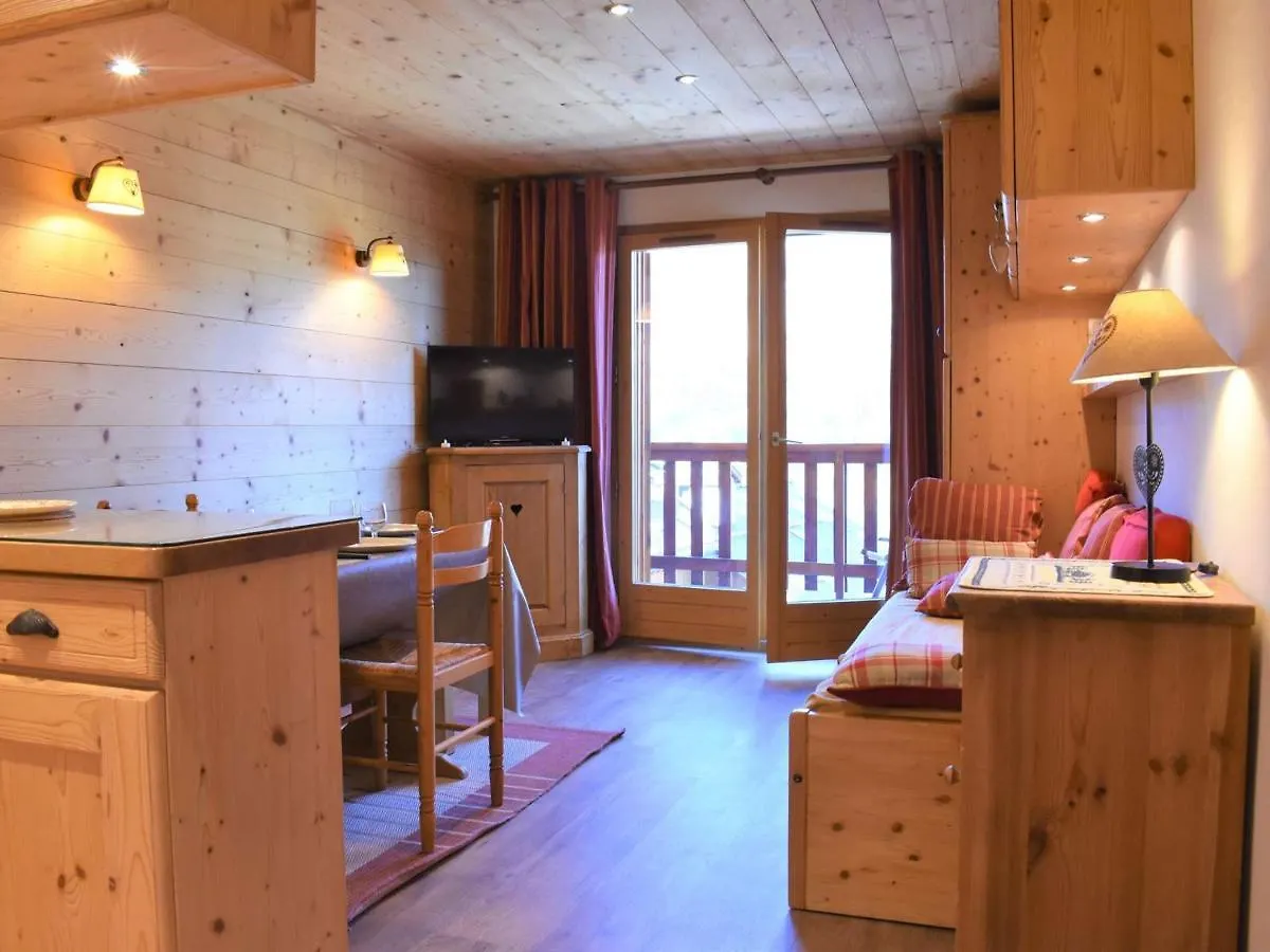 Apartment Appartement 2 Pieces Avec Balcon A Meribel, Proche Commerces Et Pistes - Fr-1-180-86